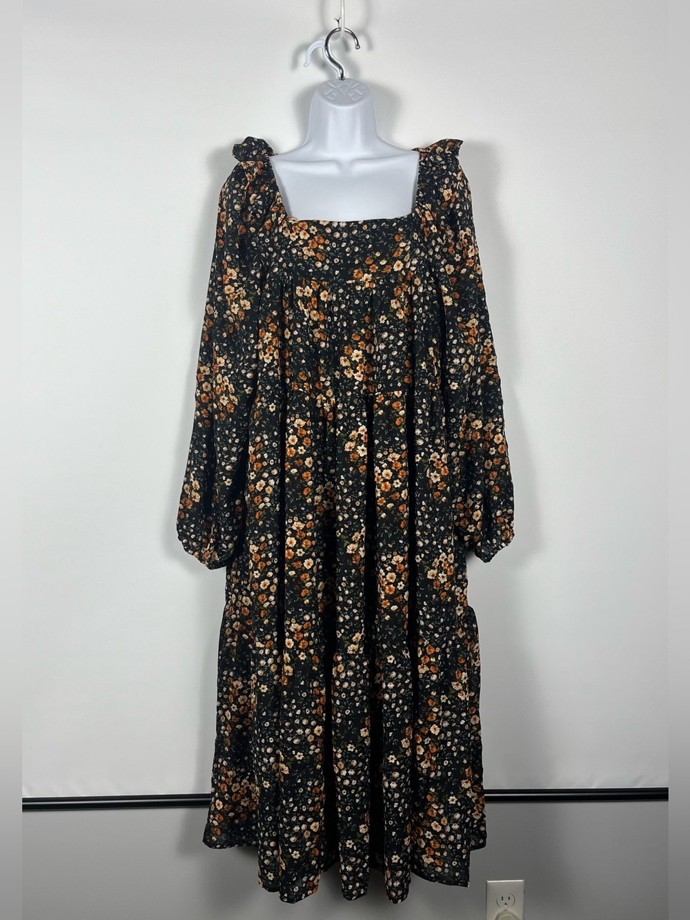 Hayden Los Angeles Black Poly Floral Lined Long Sleeve Dress Size 1XL